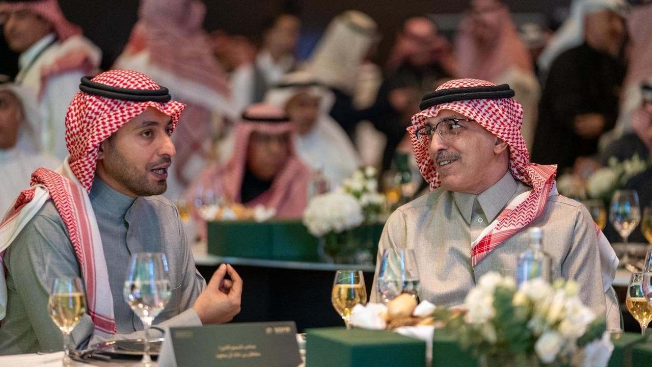 محمد الجدعان وزير المالية والأمير سلطان بن خالد رئيس صندوق التنمية الصناعية من احتفالية الصندوق بمرور 50 عاما على تأسيسه أمس في الرياض