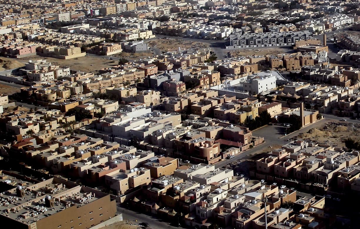 الخدمة متاحة للوسطاء العقاريين وملاك العقارات والباحثين عن عقار.