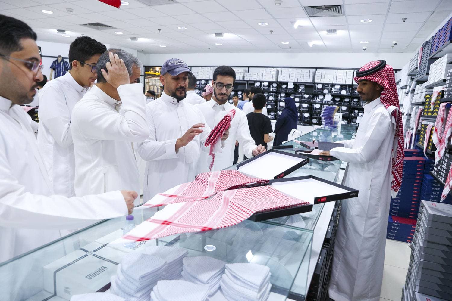 يسجل الطلب على شراء الأشمغة زيادة بنسبة تصل إلى 5 % سنويا. "الاقتصادية"