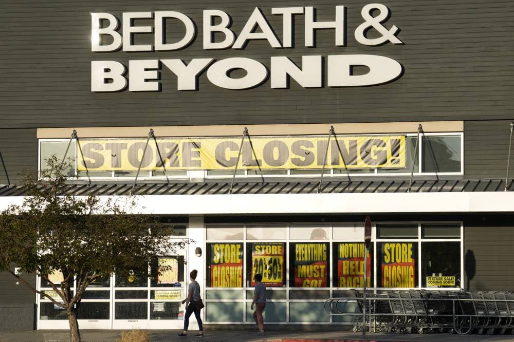متجر Bed Bath & Beyond ضمن شركات «الزومبي» المثقلة بالديون. «أ.ب»