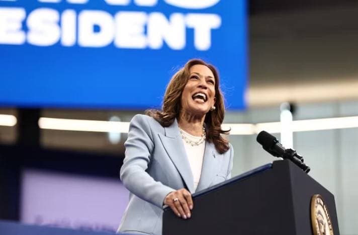 هاريس تفوز رسميا بترشيح الحزب الديمقراطي وتعتزم الكشف عن نائبها اليوم