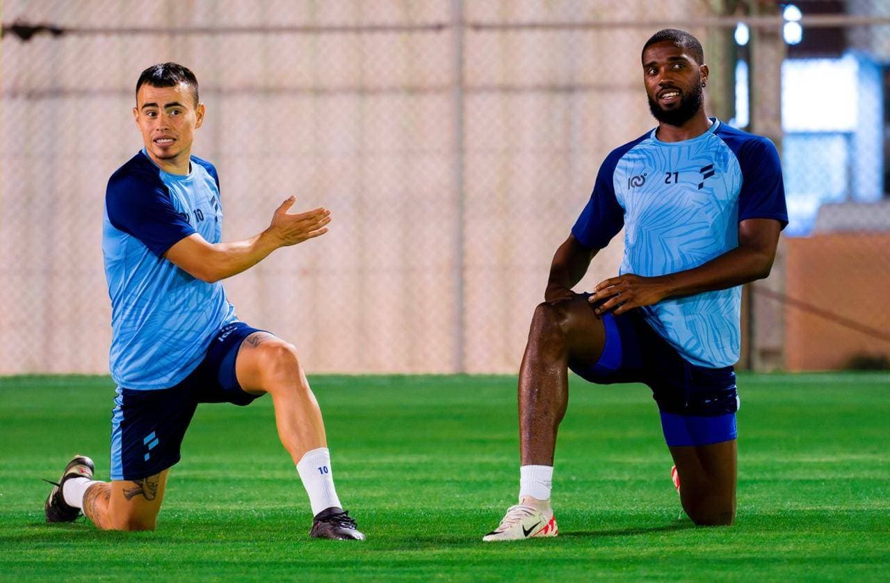 جانب من تدريب الفتح للقاء الرائد. (مركز الفتح الإعلامي)