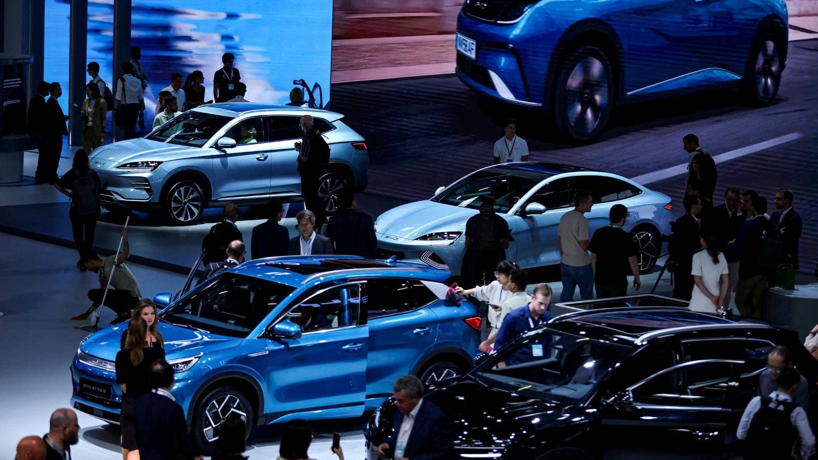 السفير الألماني لـ "الاقتصادية" : تعاون استثماري في مجال الطاقة المتجددة والمياه مع السعودية