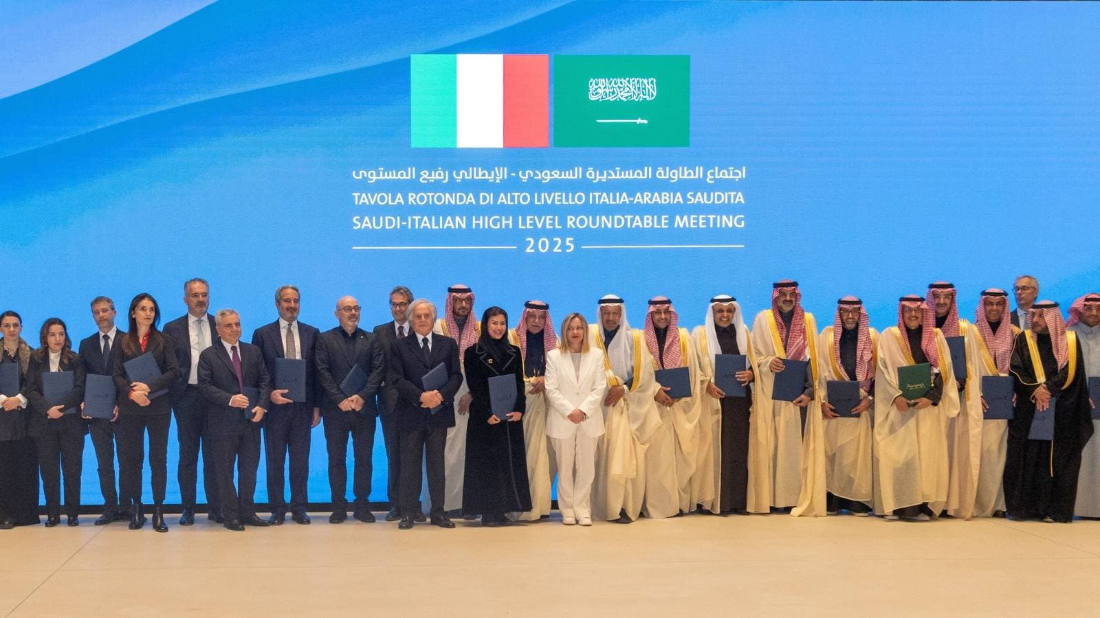 "أكوا باور" توقع 5 مذكرات تفاهم مع شركات إيطالية لدعم النمو المستدام