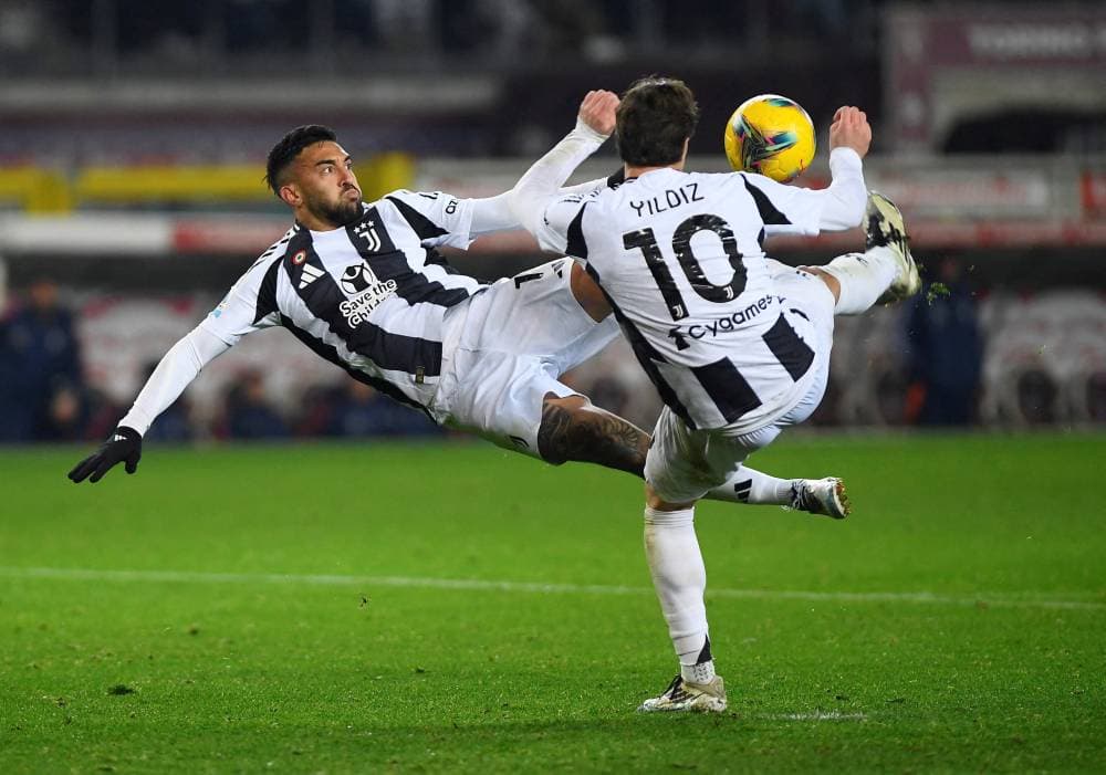 شركات العملات المشفرة تعزز حضورها في الملاعب للاستفادة من الحماس المتجدد