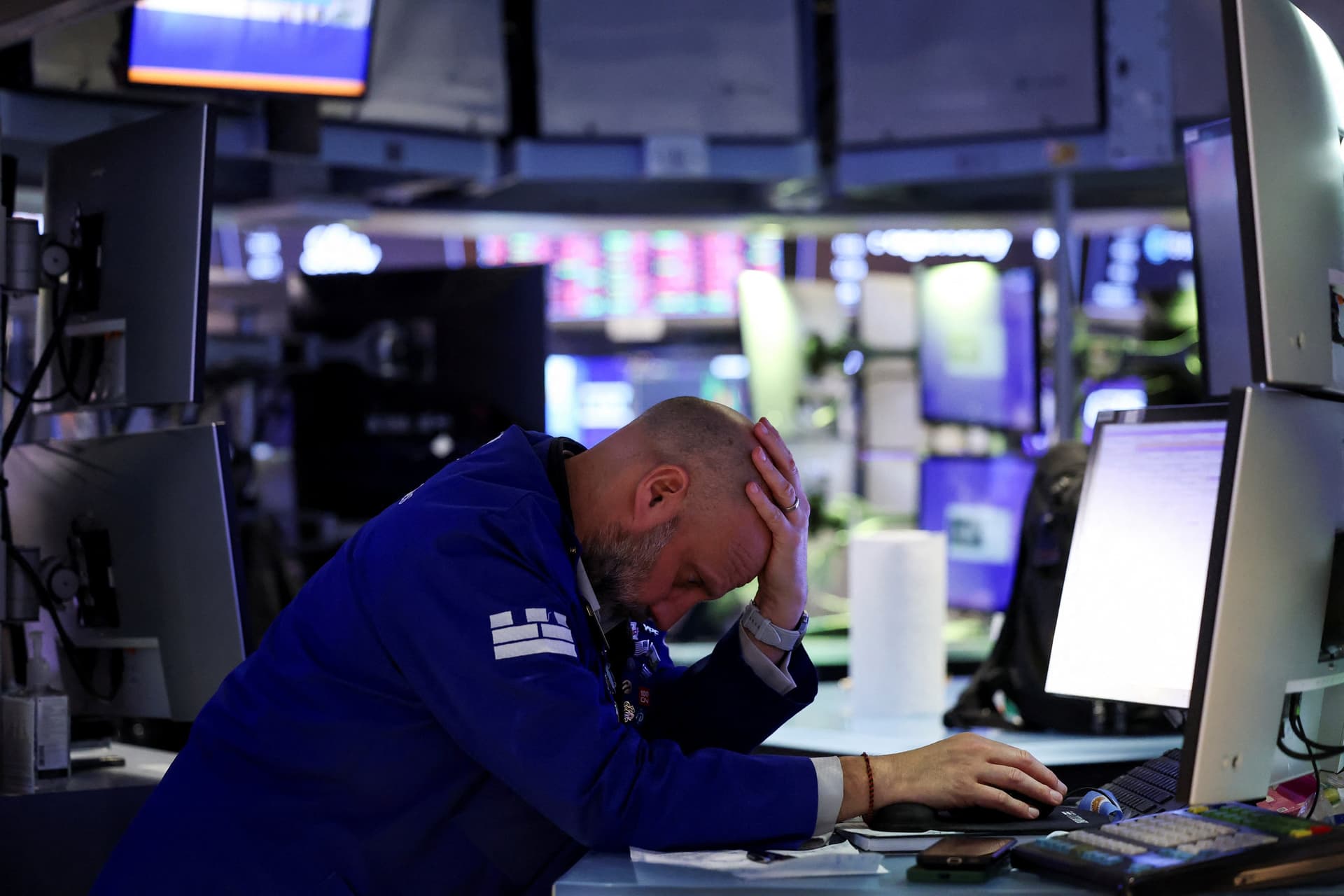 صداع في الأسواق المالية على وقع تناقضات ترمب