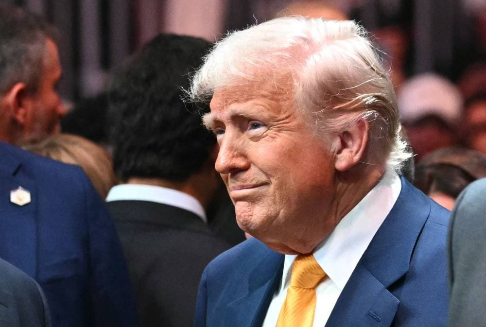 ترمب: لا استثناءات من الرسوم .. الإلكترونيات وأشباه الموصلات تخضع لـ 20%