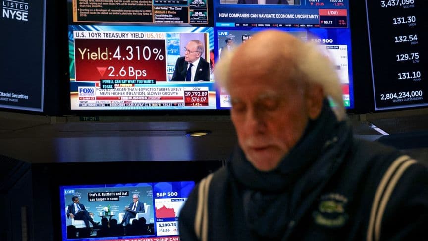 مؤشرات وول ستريت تعمّق خسائرها بعد تحذيرات الفيدرالي