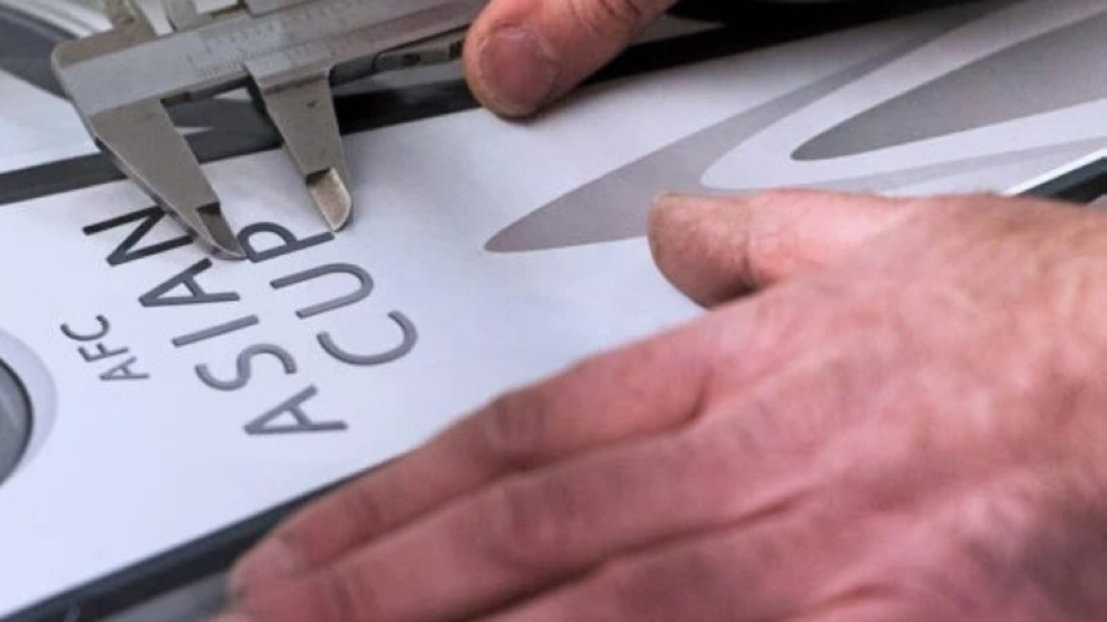 كأس دوري أبطال آسيا للنخبة مصنوعة يدويا من سبائك الفضة المختومة