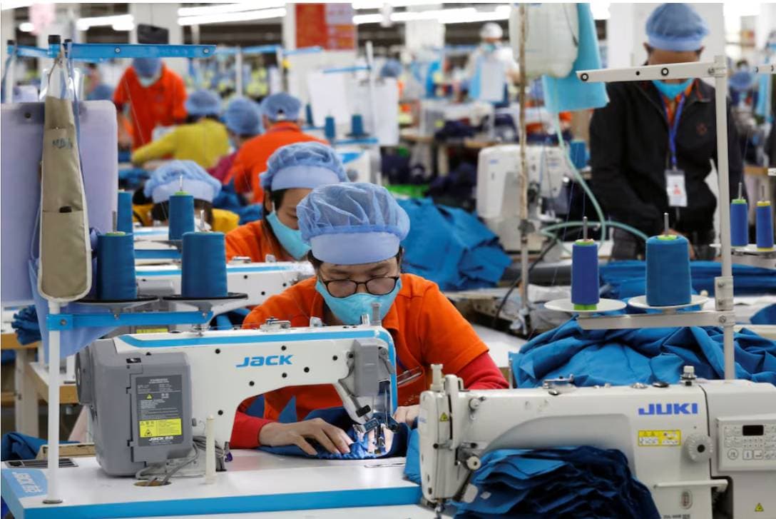 شركات أمريكية وفيتنامية تطلب من ترمب تأجيل فرض الرسوم الجمركية