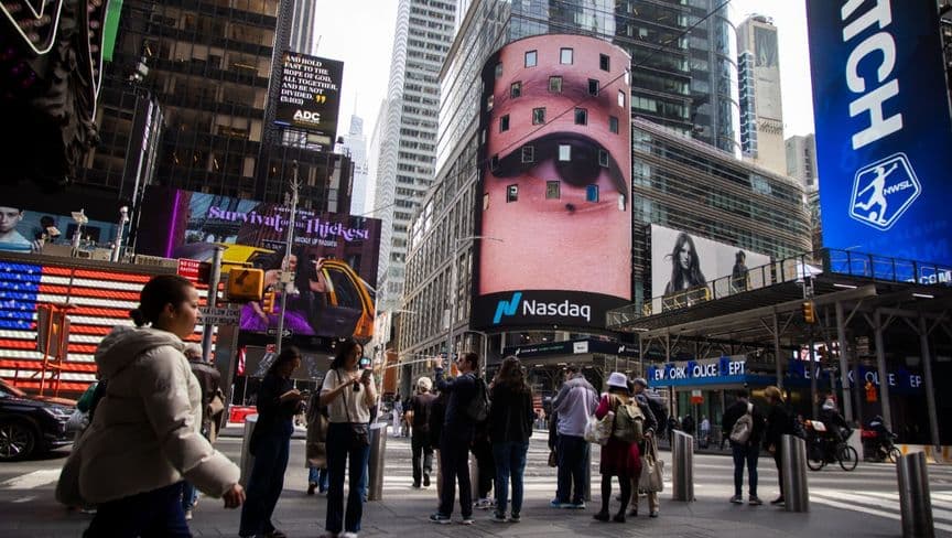 المتداولون يستعدون لخسائر أكبر والتكنولوجيا في "عين العاصفة"