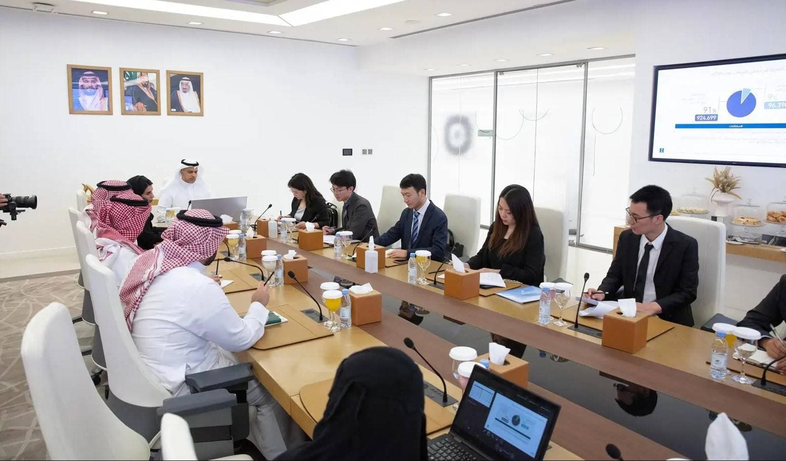 التجارة السعودية تناقش مع الصين الحلول العاجلة لتحديات مستهلكي السيارات الصينية