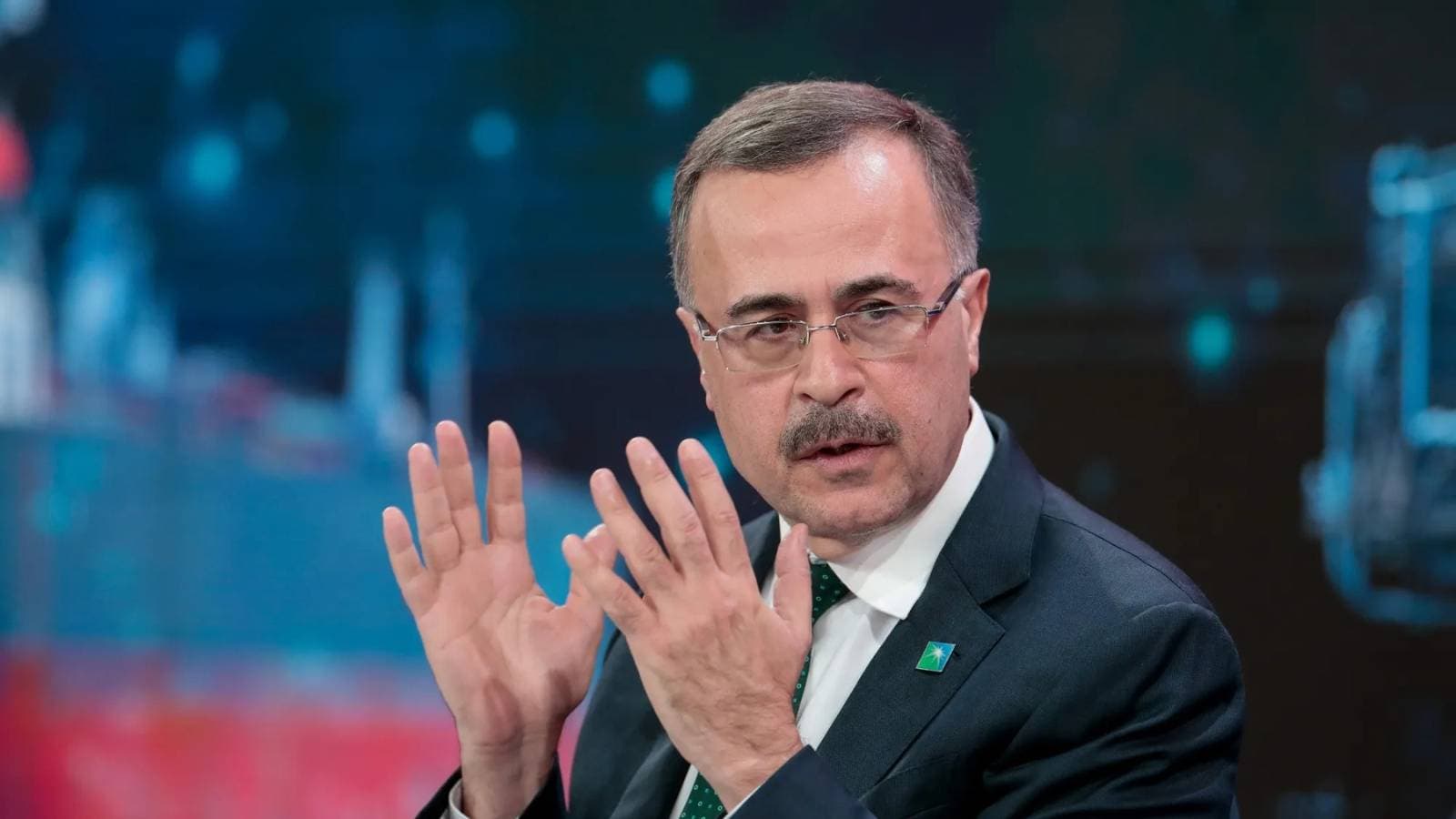 في مؤتمر الشراكات المستدامة ..4 وزراء يتفاعلون بحرارة مع "الأخضر"