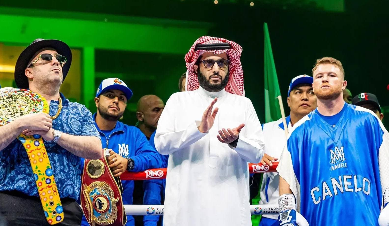 كانيلو ألفاريز يحقق بطولة العالم للوزن المتوسط الفائق في نزال الرياض