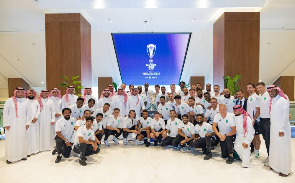 وزير الرياضة يستقبل الأهلي المتوج بـ "نخبة آسيا" .. مكافأة الأبطال 300 ألف ريال