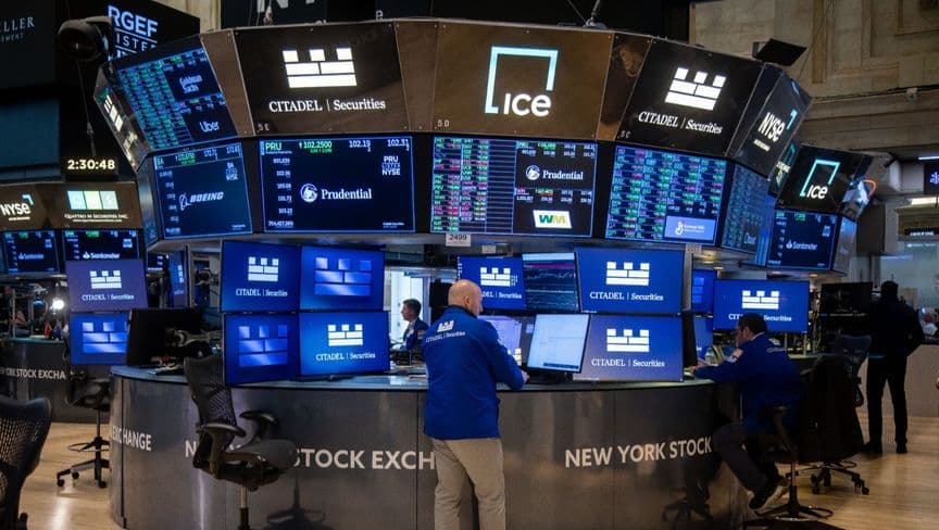 الأسهم الأمريكية ترتفع بعد دعوة ترمب للشراء قبيل محادثات الصين