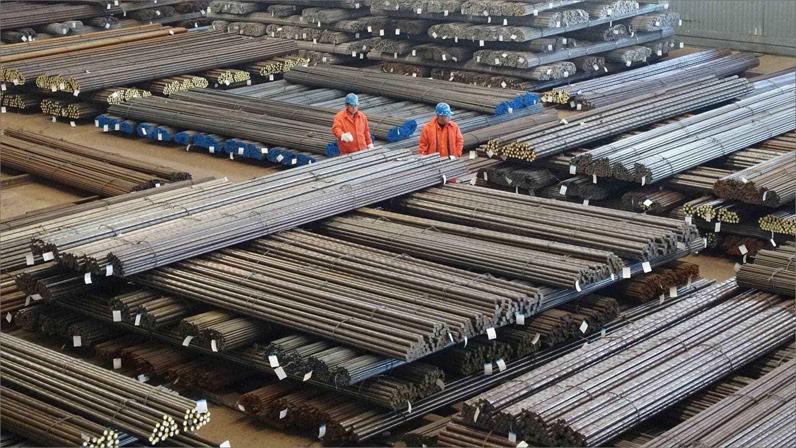 سعر الحديد يتجه للصعود للأسبوع الثالث مع ترقب دعم صيني جديد