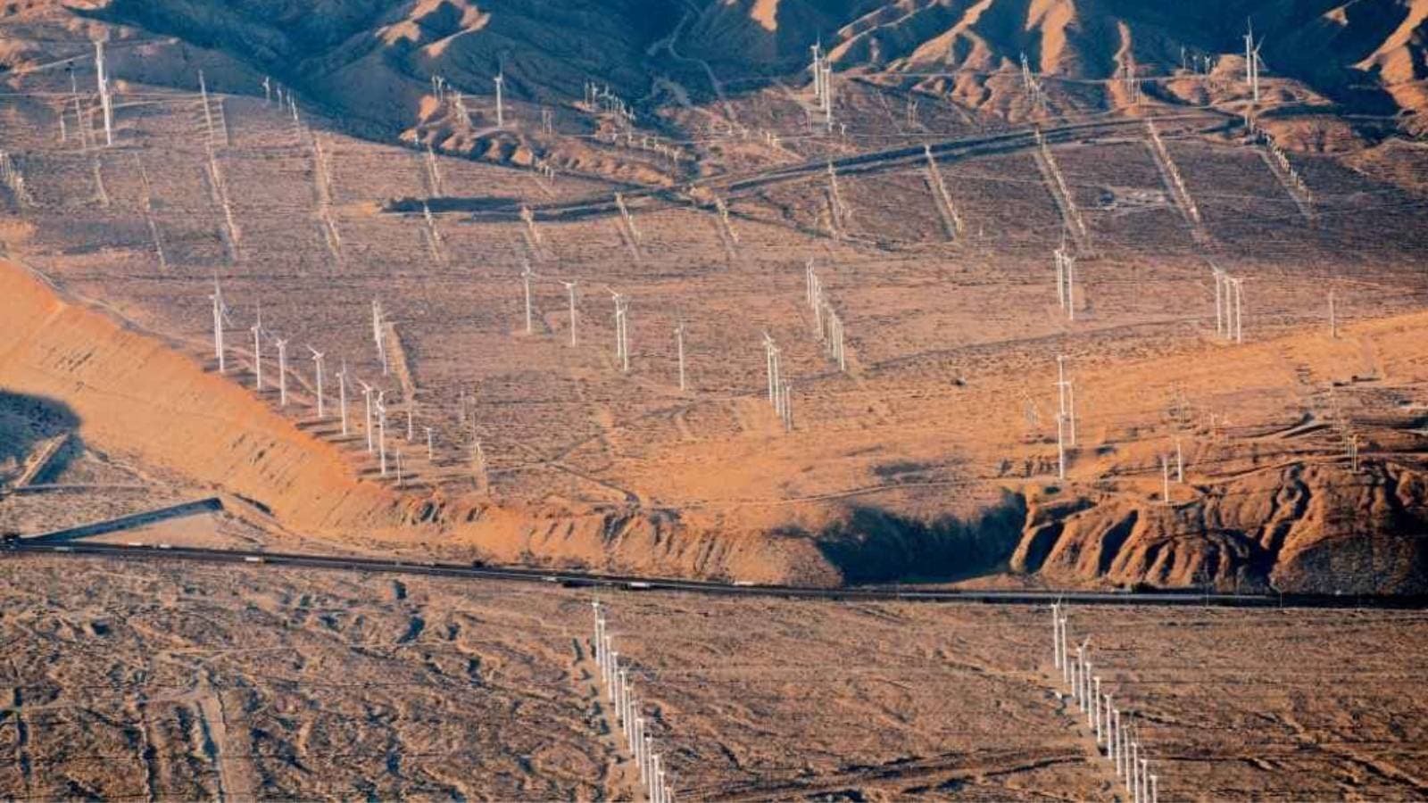 توقيع اتفاقية شراء طاقة لمشروع ينبع للرياح بـ 6.5 هللة لكل كيلووات في الساعة