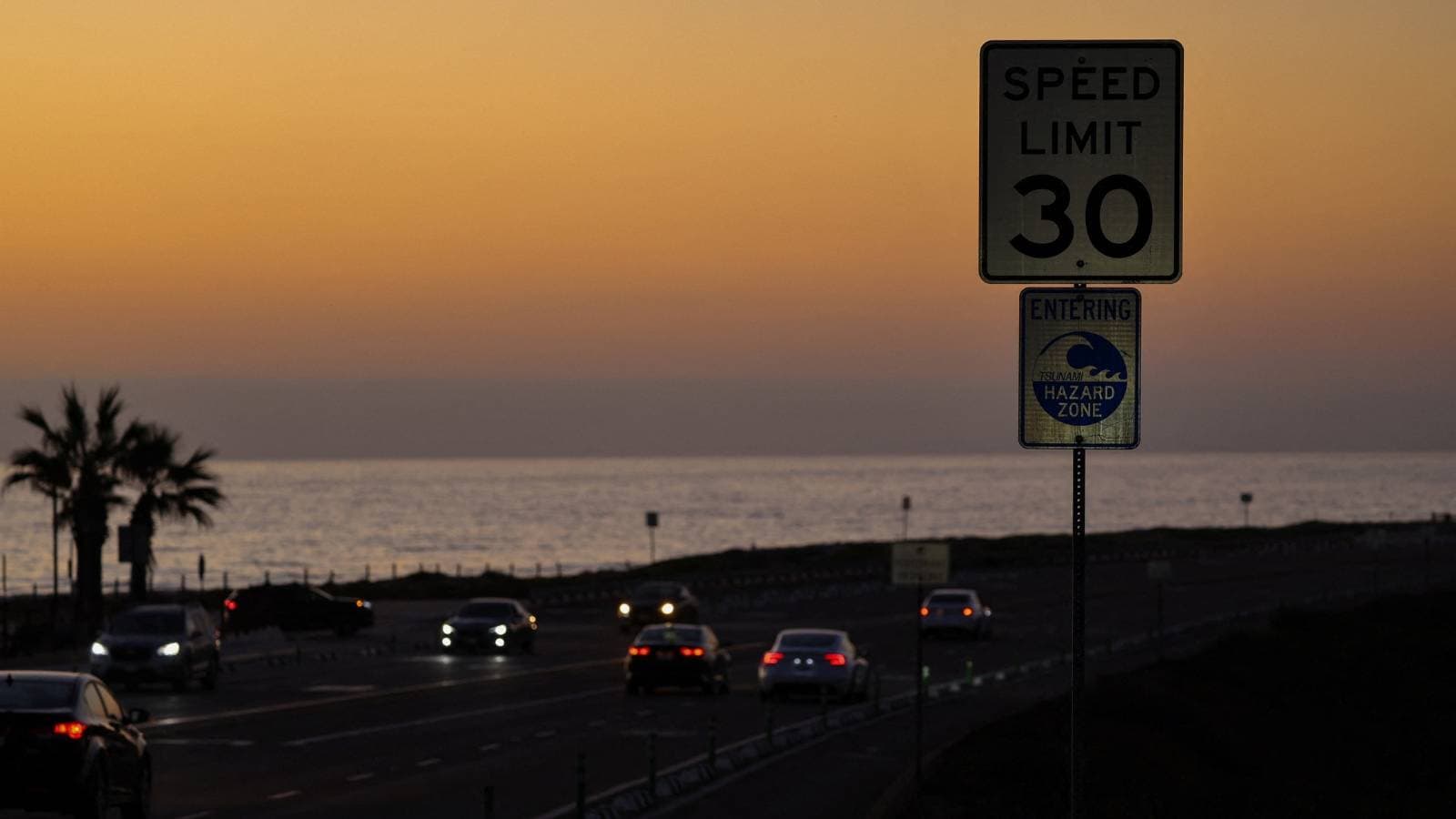 زلزال قوي في أقصى شرق روسيا يتسبب بتسونامي وأوامر إجلاء في اليابان