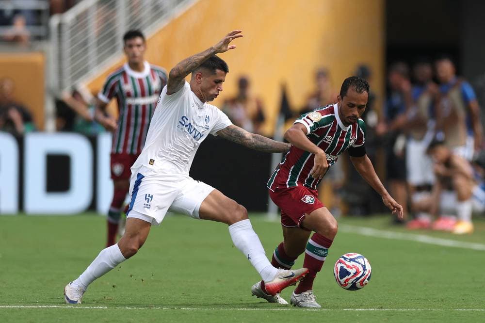 أسطورة البرازيل: الهلال أبهر العالم دون إنفاق .. و34 مليون دولار لبناء جيل ذهبي