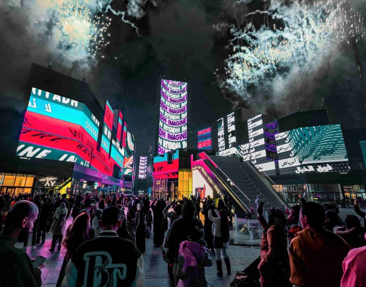 نظرية الأواني المستطرقة .. سعودة موسم الرياض على طريقة كوريا الجنوبية