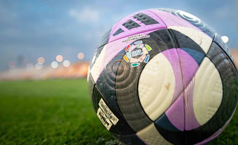 500 ألف ريال غرامة على النادي المتخلف عن إتاحة تذاكر مبارياته للبيع