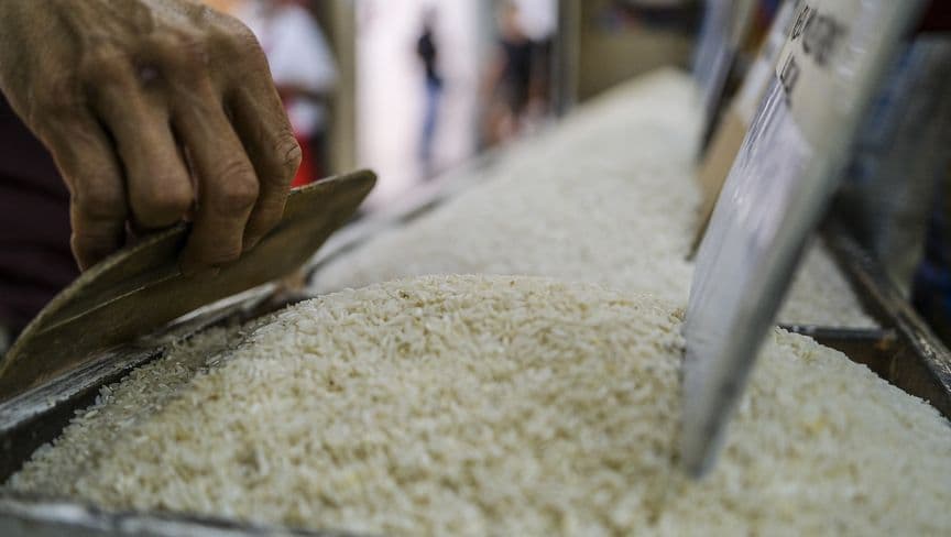 أكبر مستوردة للأرز في العالم يدرس وقف شرائه