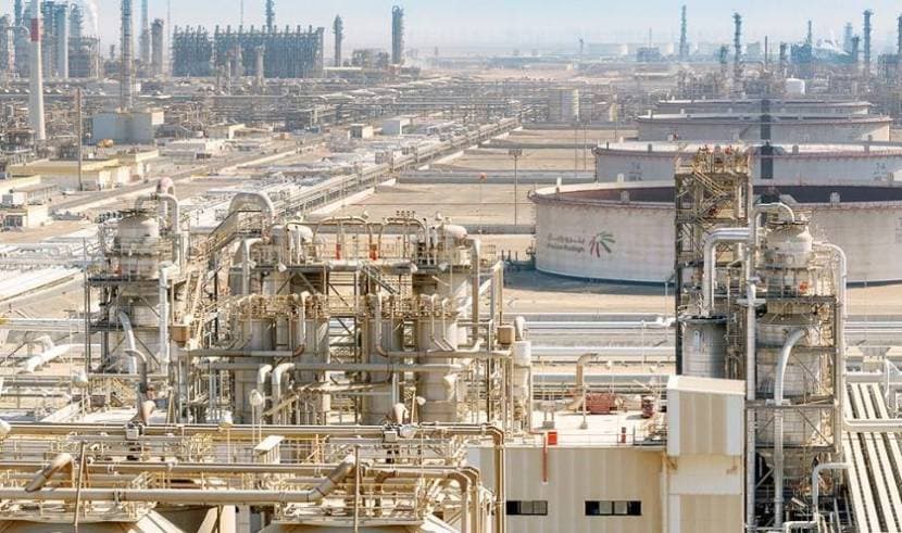 بترورابغ تتكبد خسارة بـ 1.37 مليار ريال في الربع الثاني مع انخفاض المبيعات