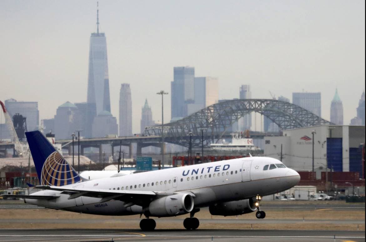 بعد أكثر من 1000 تأخير .. حل مشكلة تقنية في نظام معلومات "يونايتد إيرلاينز"