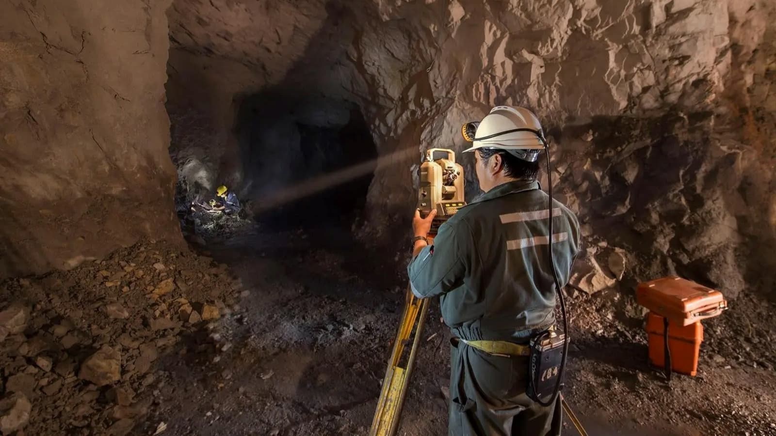 السعودية تطلق مشروع تصوير ثلاثي الأبعاد لباطن الأرض وترسم خريطة زلزالية للمناطق