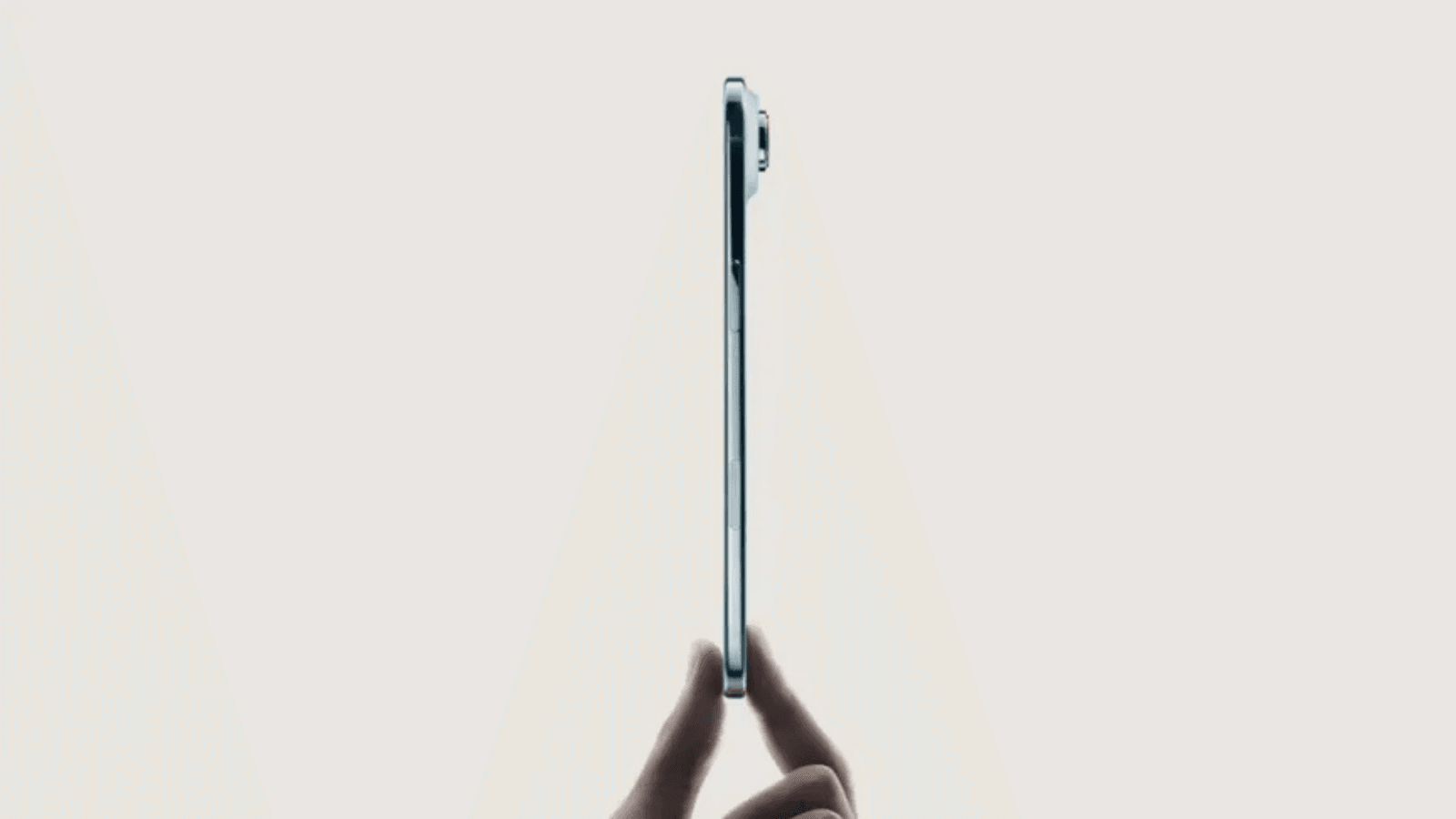 "أبل" تكشف عن هواتف "أيفون 17" مع طراز "إير" الأنحف