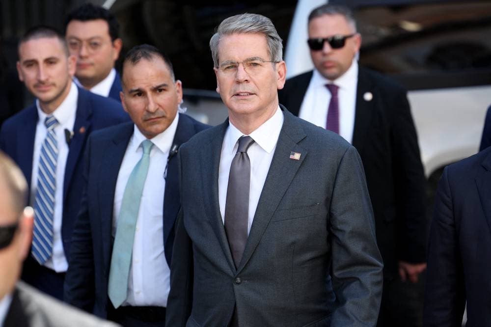 وزير الخزانة الأمريكي يتوقع التوصل إلى اتفاق مع الصين بعد لقاء ترمب وشي