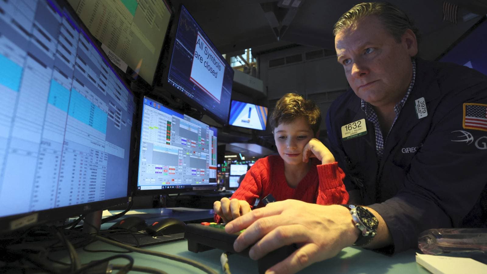 "ناسداك" يغلق على ارتفاع قياسي والأنظار على خفض أسعار الفائدة