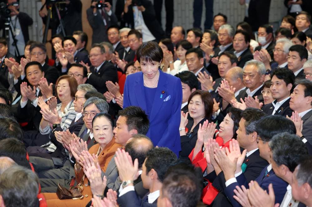 خطوة تثير قلق المستثمرين .. تاكايتشي تستعد لتصبح أول رئيسة وزراء في اليابان