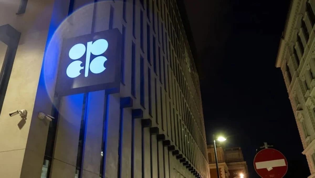 أسعار النفط ترتفع وسط ترقب لتقارير "أوبك" و"وكالة الطاقة الدولية"