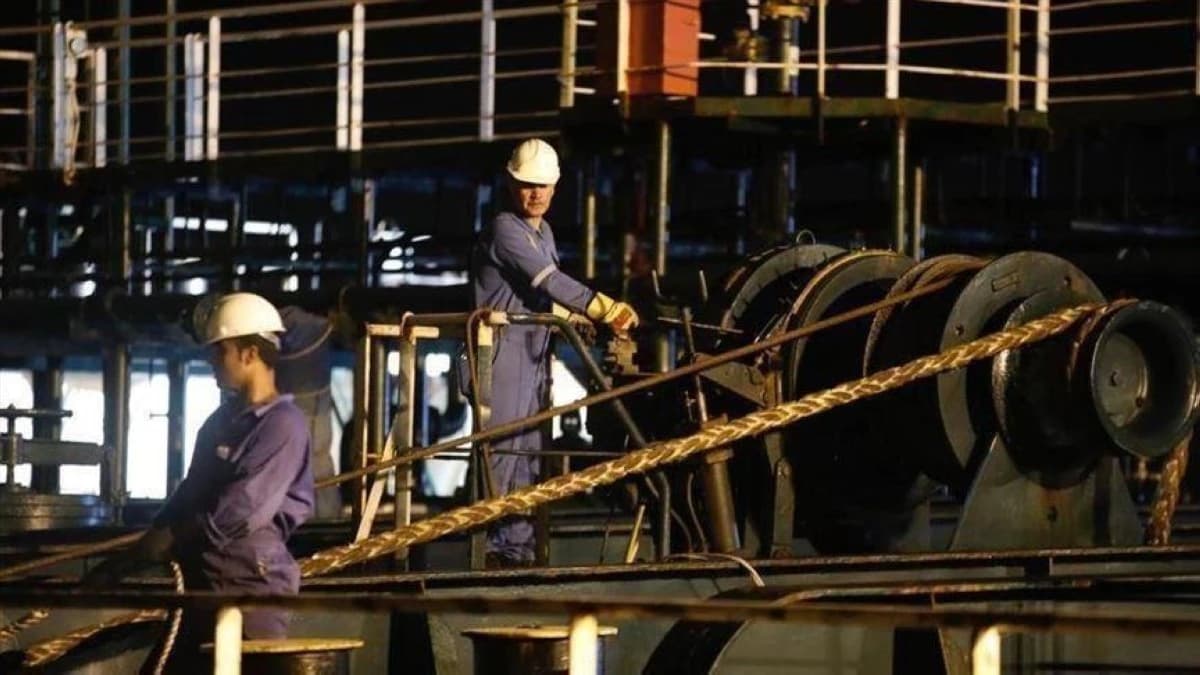 "برنت" دون 64 دولاراً وسط ترقب لتقارير "أوبك" و"وكالة الطاقة"