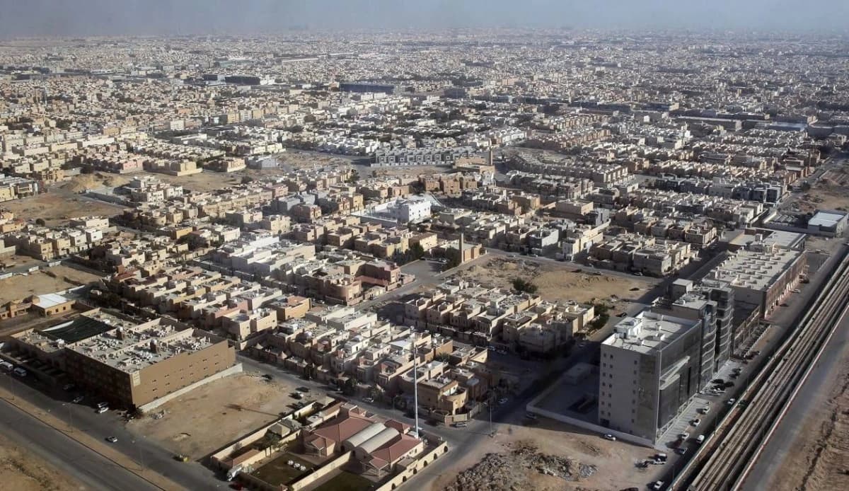 تدشين التسجيل العيني للعقار الأول في "الحدود الشمالية" السعودية