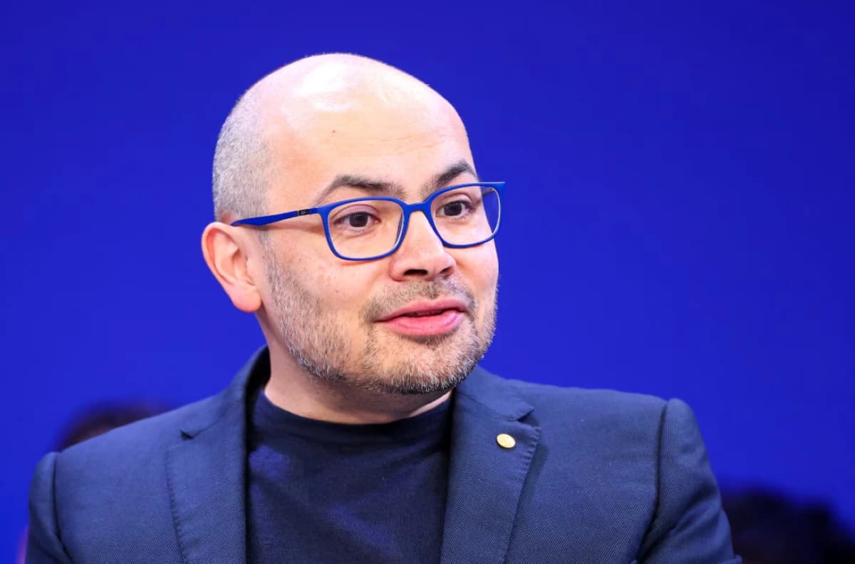 "جوجل ديب مايند": الذكاء الاصطناعي الصيني متأخر 6 أشهر عن الغرب