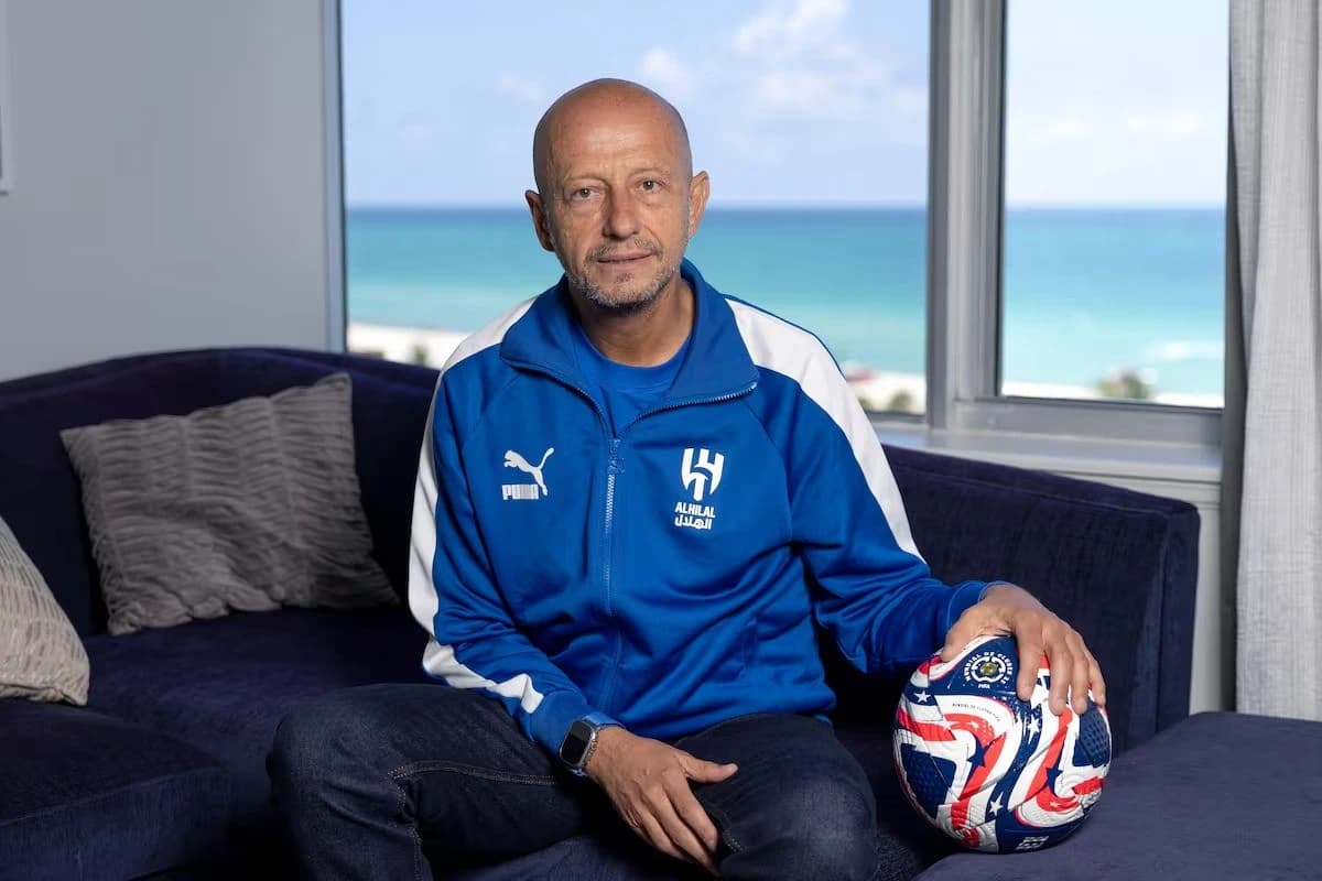 "الهلال": صفقة بنزيما ليست تسويقية تجارية بل رياضية بحتة .. الهلال كان بحاجة لمهاجم