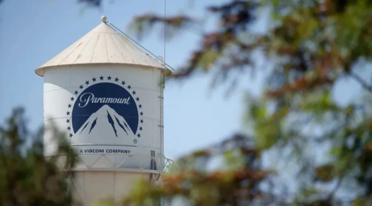 "باراماونت" تعالج بعض مخاوف "وارنر براذرز" عبر عرض استحواذ محدث