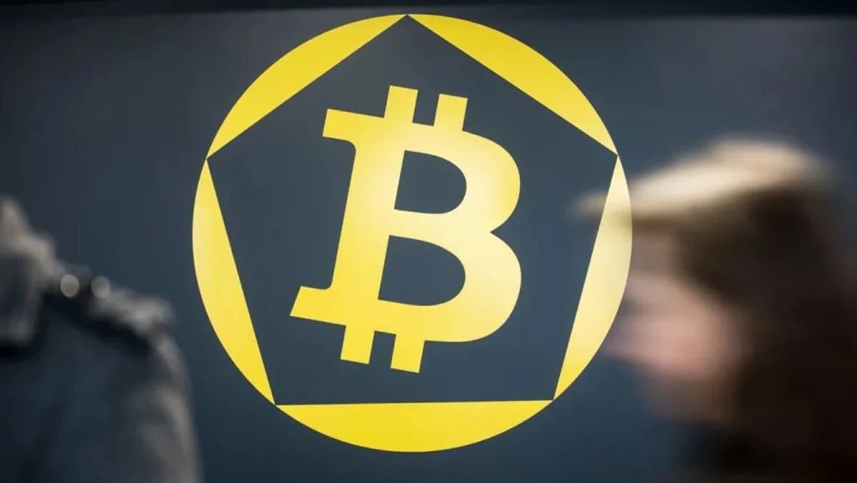 بيتكوين تتراجع بضغط خطر امتداد أمد حرب إيران