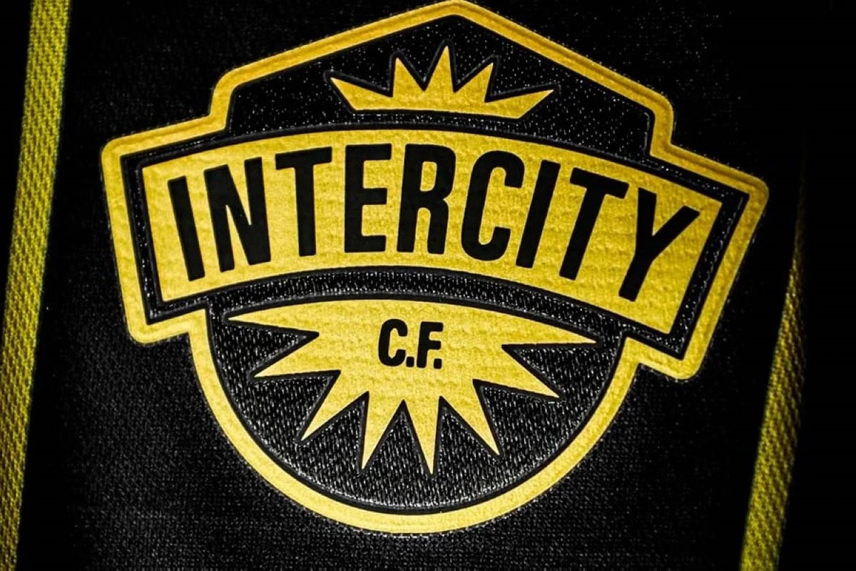 نادٍ إسباني يستثمر في الذهب .. وتمويل يعزز رأسماله بـ 20 مليون سهم