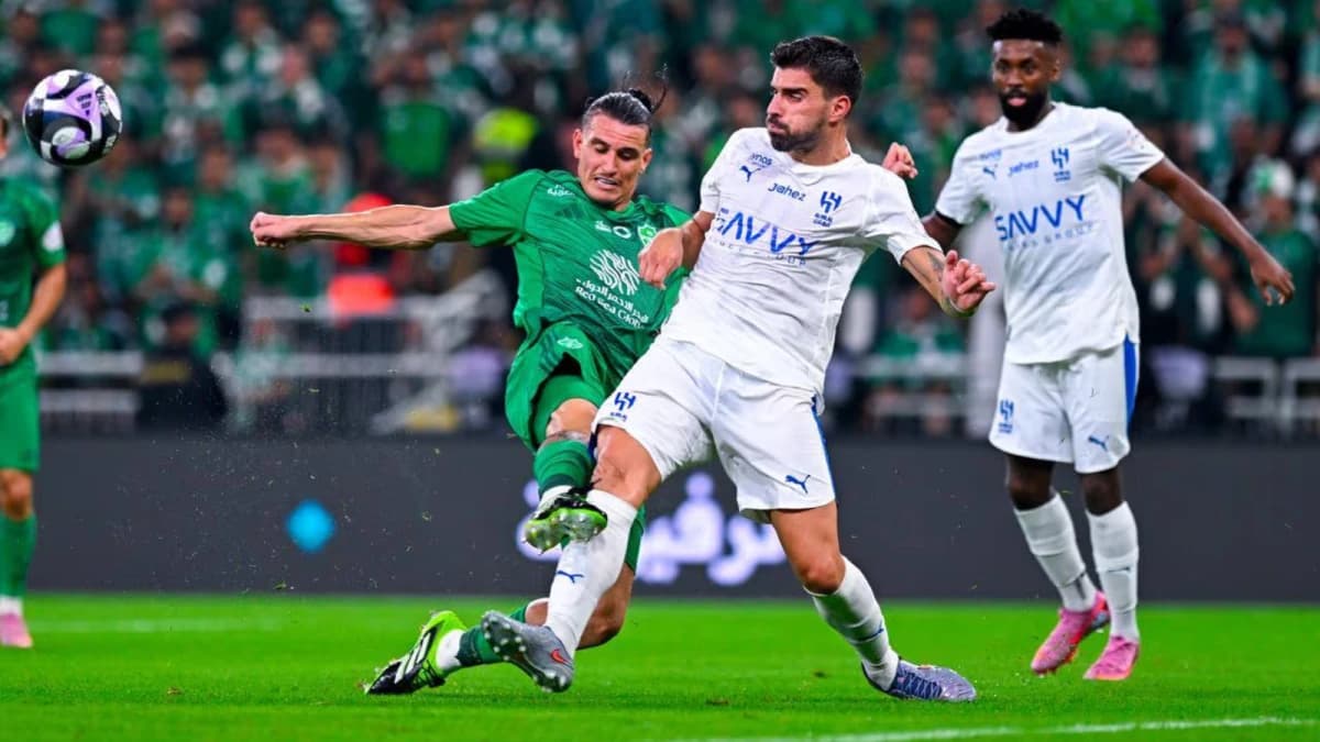 أنظار الجماهير تتجه إلى مواجهة الأهلي والهلال .. اللقاء الأغلى آسيويا بـ 370 مليون يورو