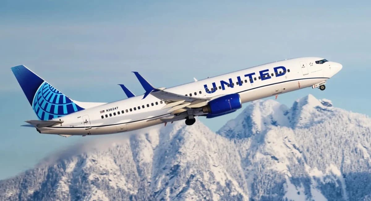 "يونايتد إيرلاينز" الأمريكية تستعد لوصول النفط إلى 175 دولارا للبرميل