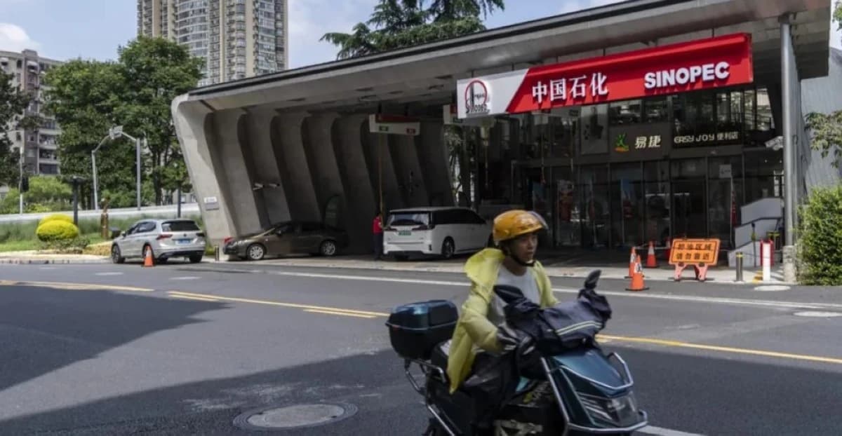 برغأرباح "سينوبك" تهبط 34% مع ضعف الطلب على الوقود