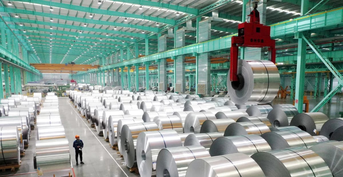 الألمنيوم يتجه لأكبر مكسب شهري في عامين وسط اضطراب الإمدادات