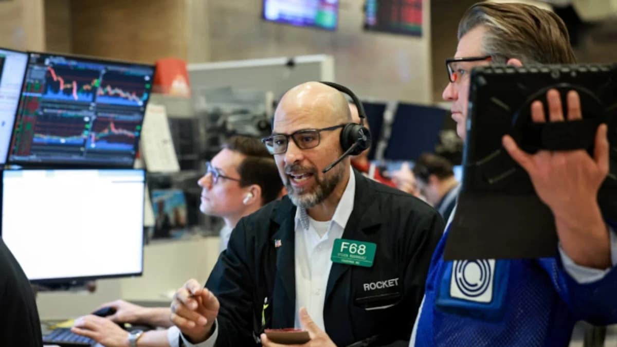 وول ستريت تقفز بدعم رهانات التهدئة في الشرق الأوسط