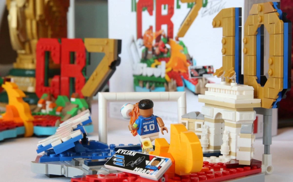 79 دولارا لمكعبات ميسي ورونالدو وجدارية بطل العالم بـ 179 دولارا