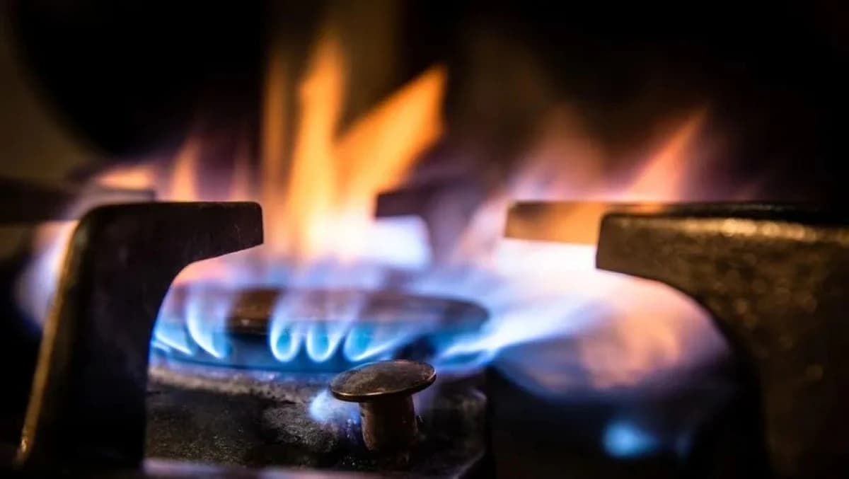 سعر الغاز الأوروبي يستقر على حافة الهدنة الهشة بين أمريكا وإيران