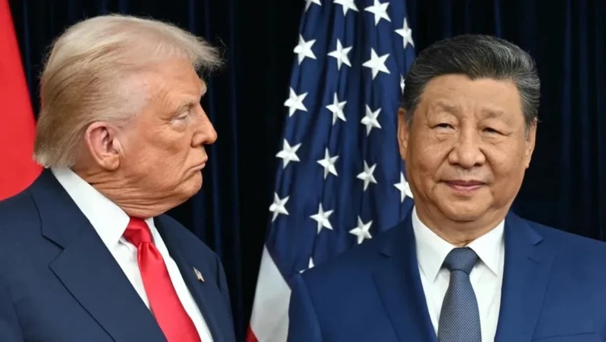 ترمب يسأل الصين عن حقيقة تسليح إيران.. وتحذير من عقاب تجاري